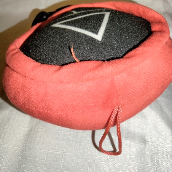 9" Squid game triangle plushie - Picture 7 of 7